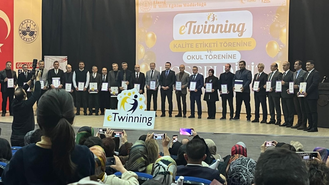 eTwinning Okulu ve Kalite Etiketi Töreni